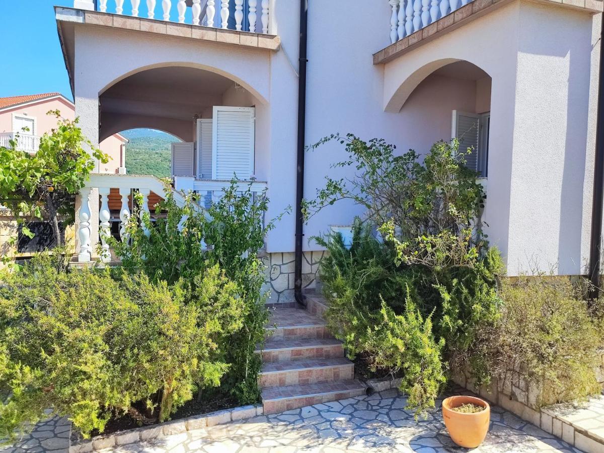 Apartmani Sabira Novi Vinodolski Exteriör bild