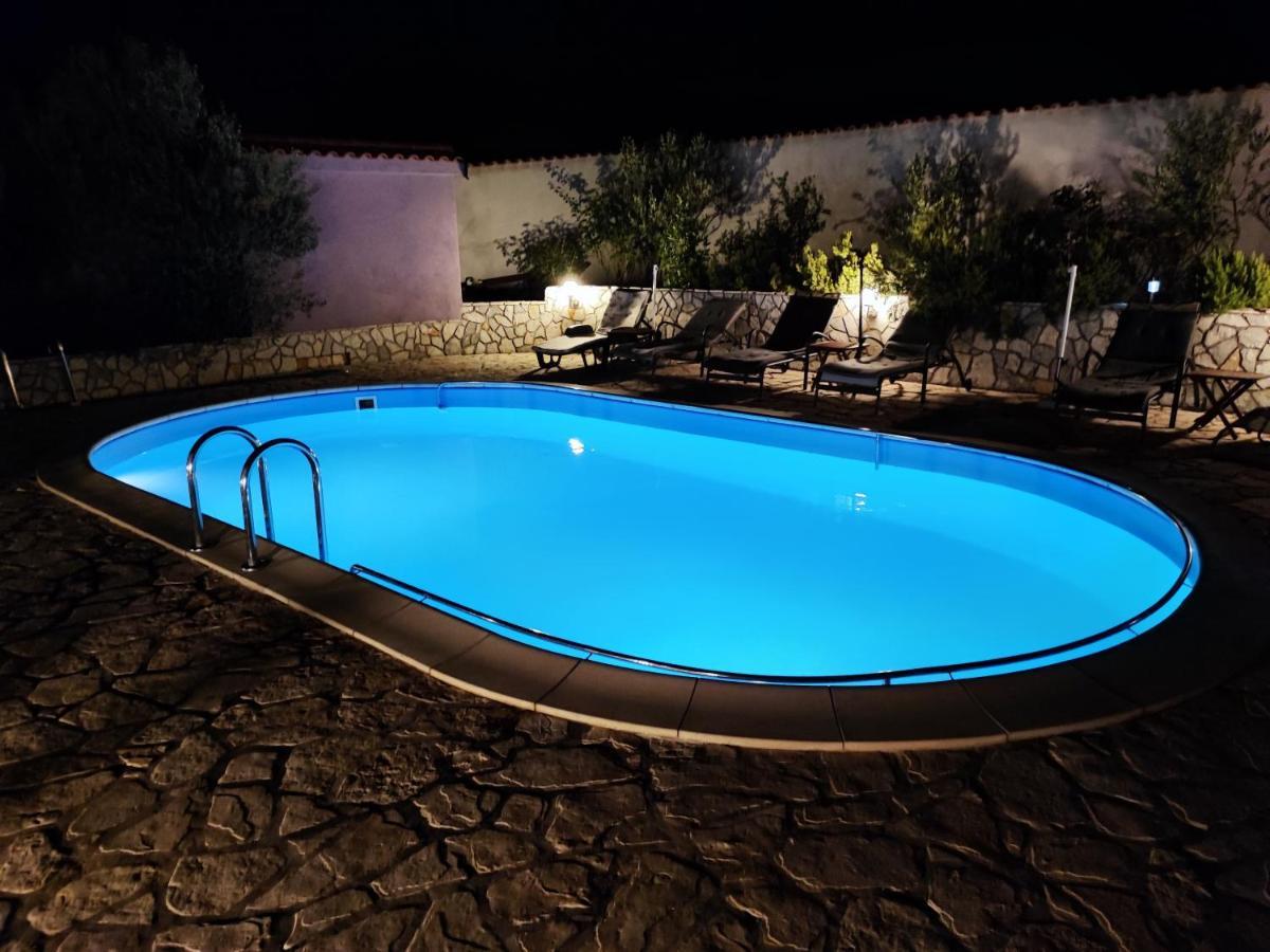 Apartmani Sabira Novi Vinodolski Exteriör bild