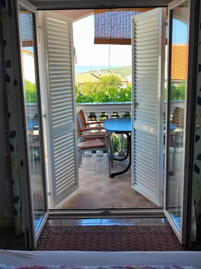 Apartmani Sabira Novi Vinodolski Exteriör bild