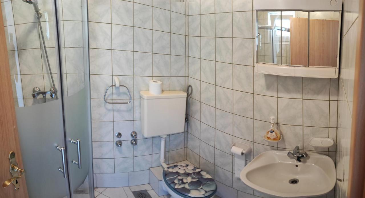 Apartmani Sabira Novi Vinodolski Exteriör bild