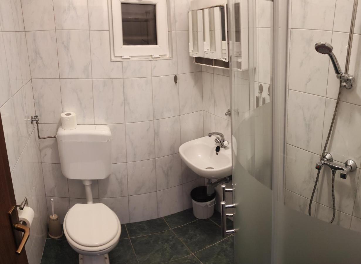 Apartmani Sabira Novi Vinodolski Exteriör bild