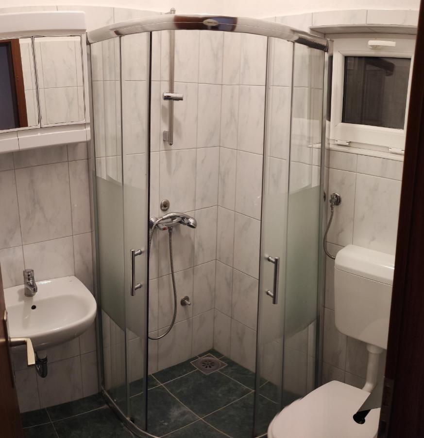 Apartmani Sabira Novi Vinodolski Exteriör bild