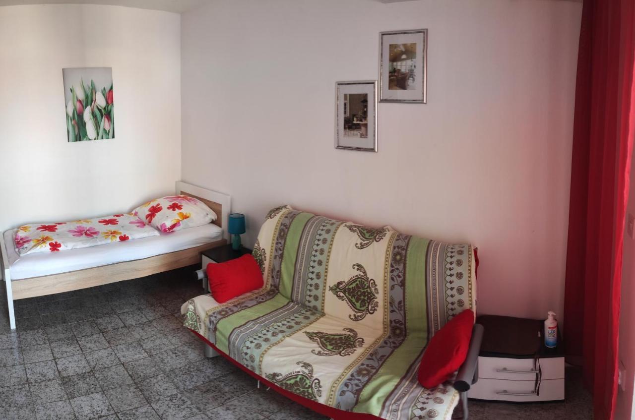 Apartmani Sabira Novi Vinodolski Exteriör bild