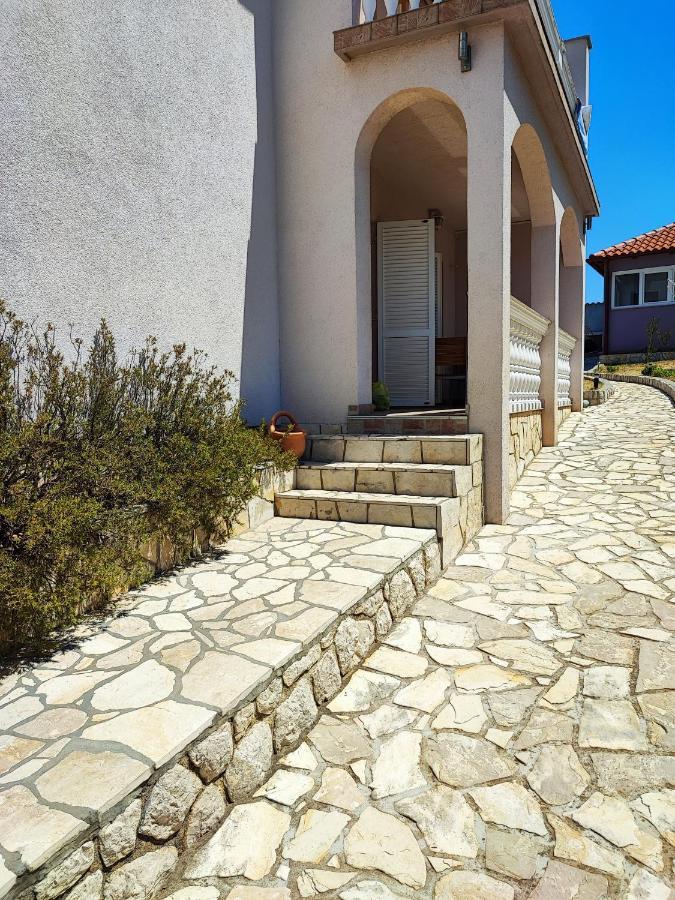 Apartmani Sabira Novi Vinodolski Exteriör bild