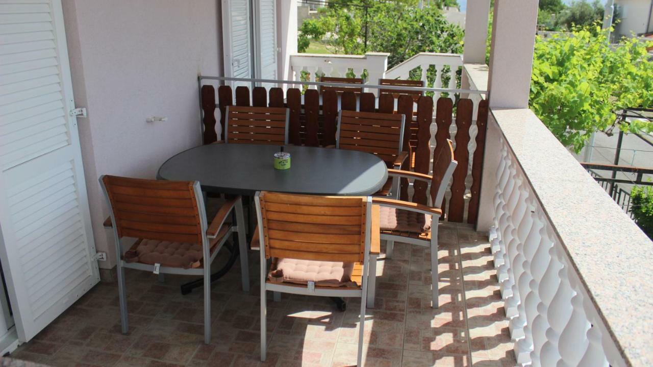 Apartmani Sabira Novi Vinodolski Exteriör bild
