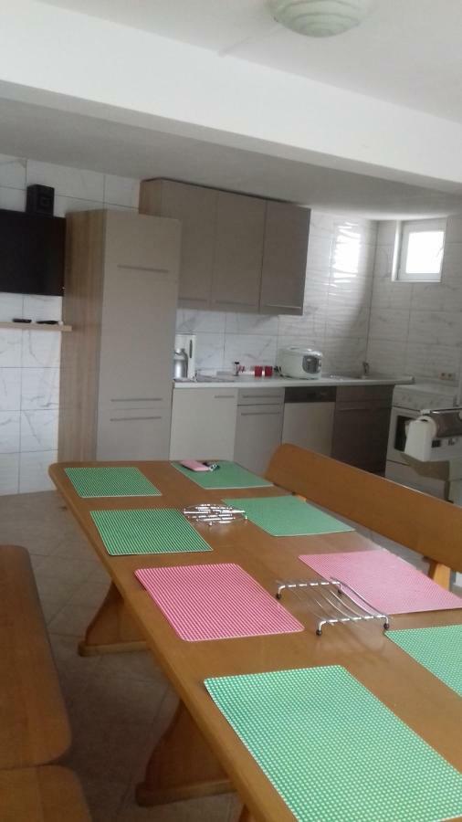 Apartmani Sabira Novi Vinodolski Exteriör bild
